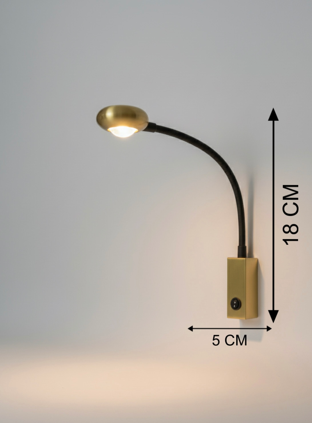 Powerlam Modern LED Wall Sconce, Flexible Gooseneck Reading Light, Brass Gold and Black, 18cm Height, Wall-Mounted Bedside Lamp with Switch
