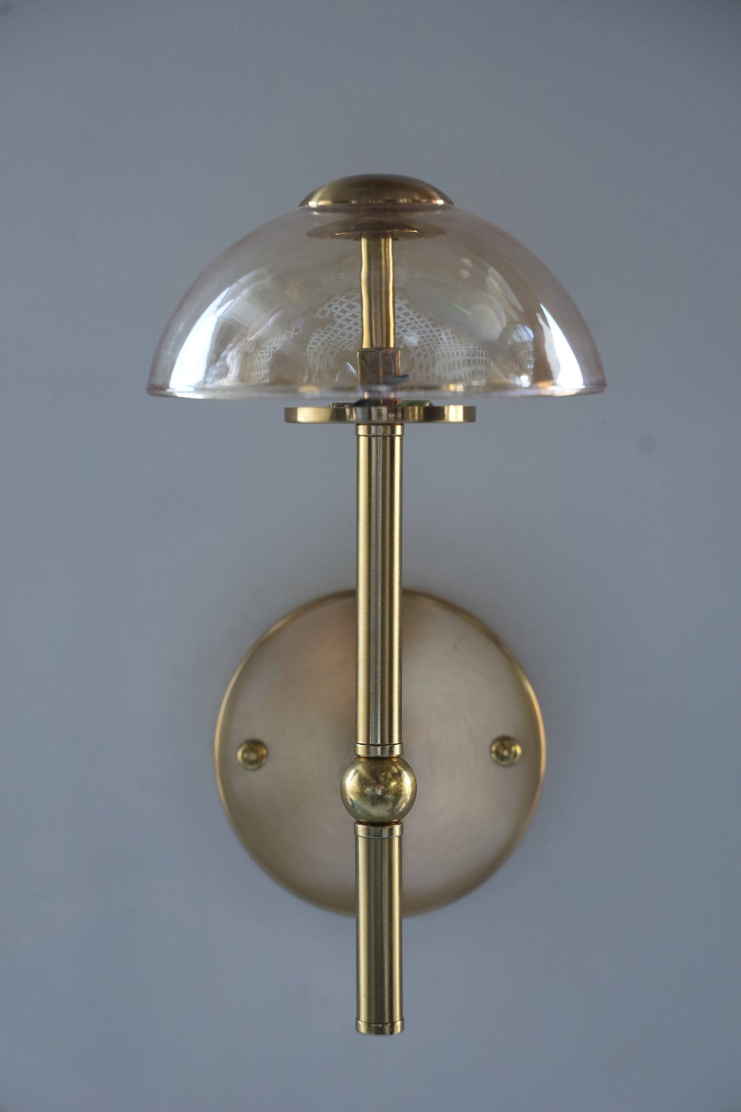 POWERLAM Multicolor Umbrella Brass Finish Tea Glass Wall Light