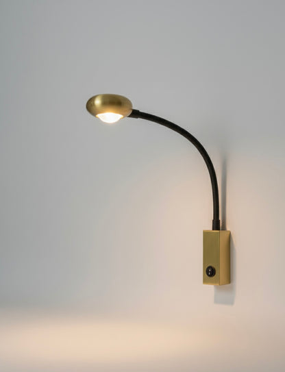 Powerlam Modern LED Wall Sconce, Flexible Gooseneck Reading Light, Brass Gold and Black, 18cm Height, Wall-Mounted Bedside Lamp with Switch